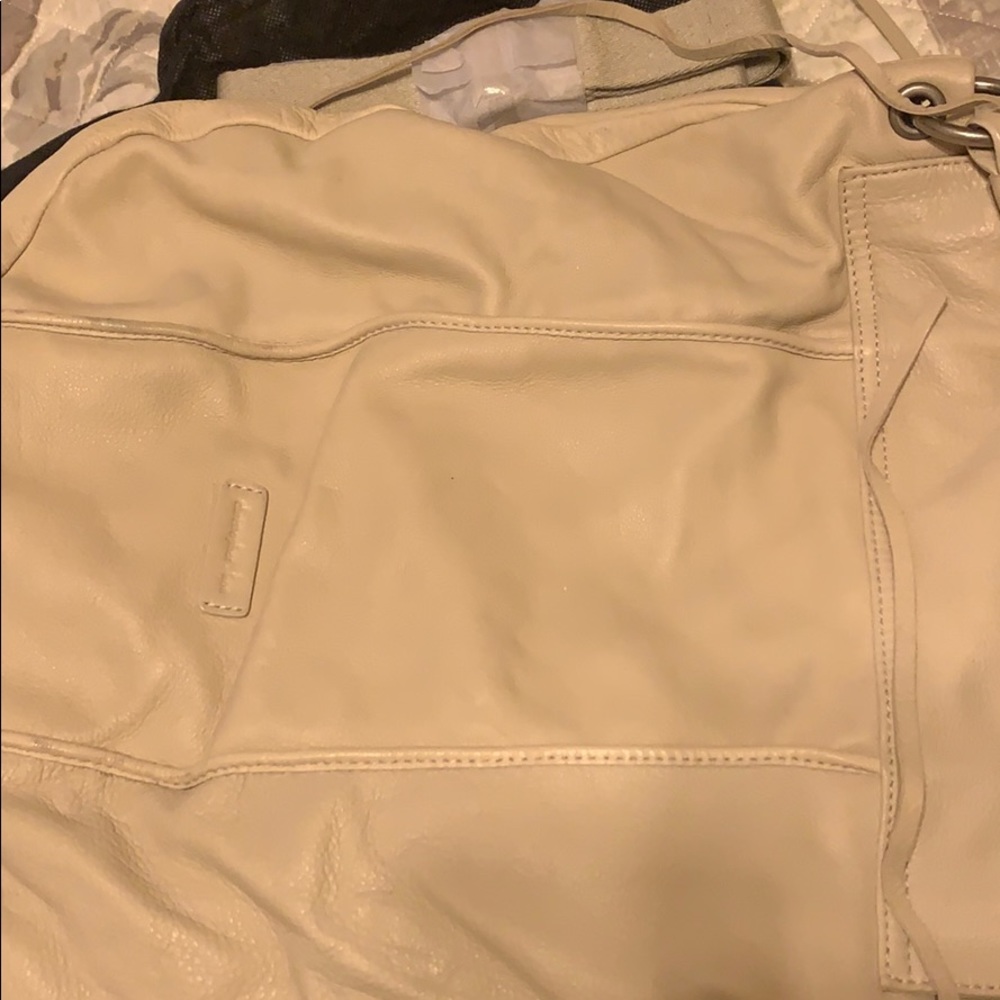 Purse - Picture 3 of 4